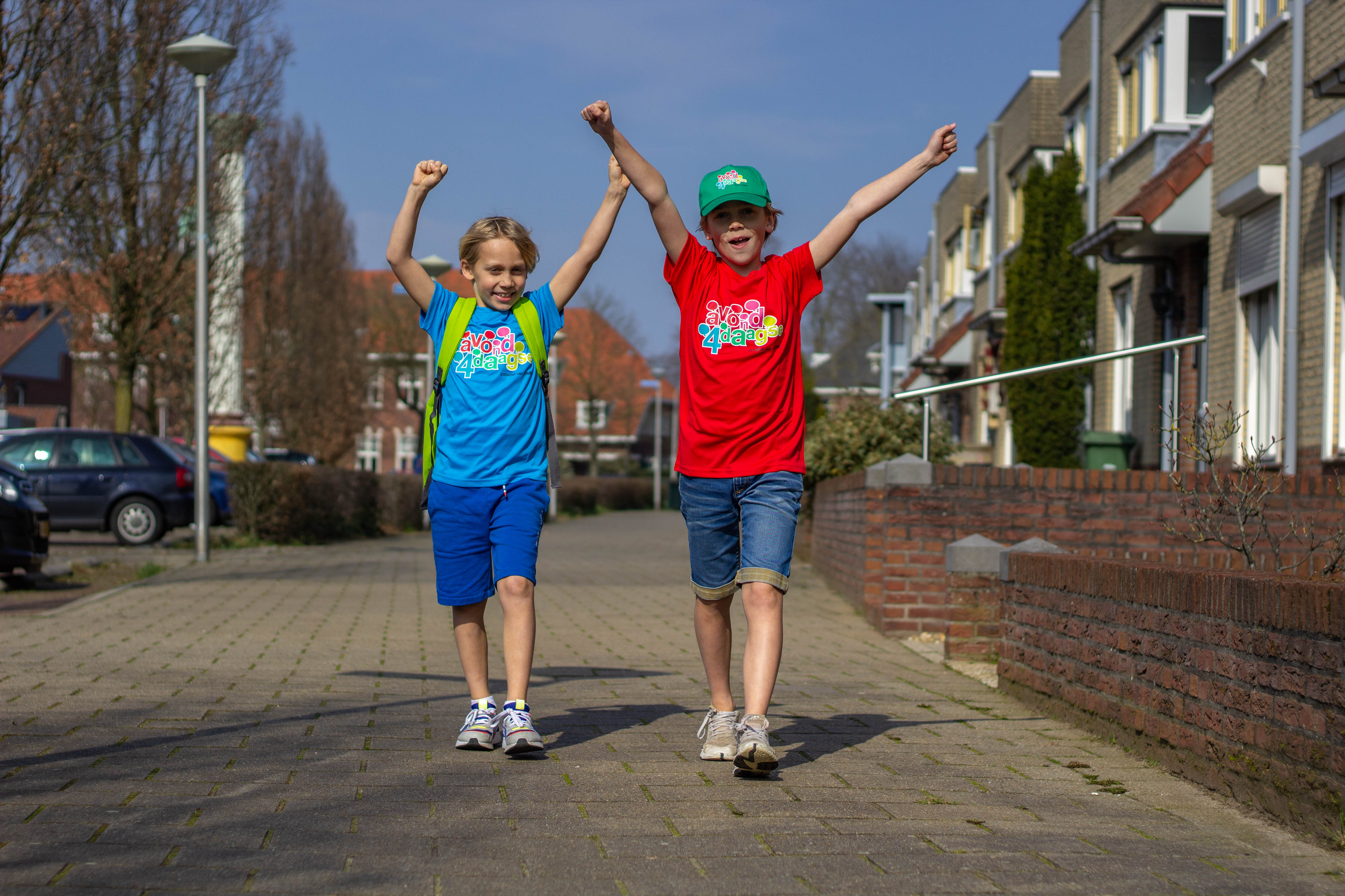 Twee deelnemers Avond4daagse Home Edition