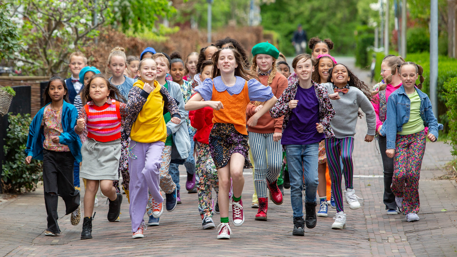 Dansende kinderen van Kinderen voor Kinderen