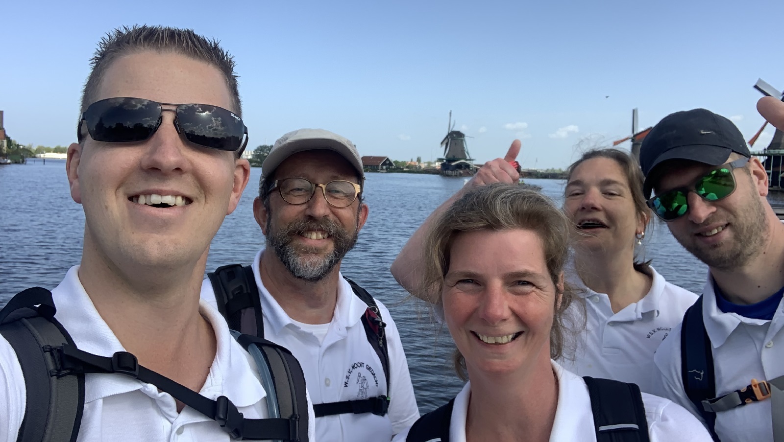 Leden van wsv Nooit Gedacht op pad in de Zaanstreek