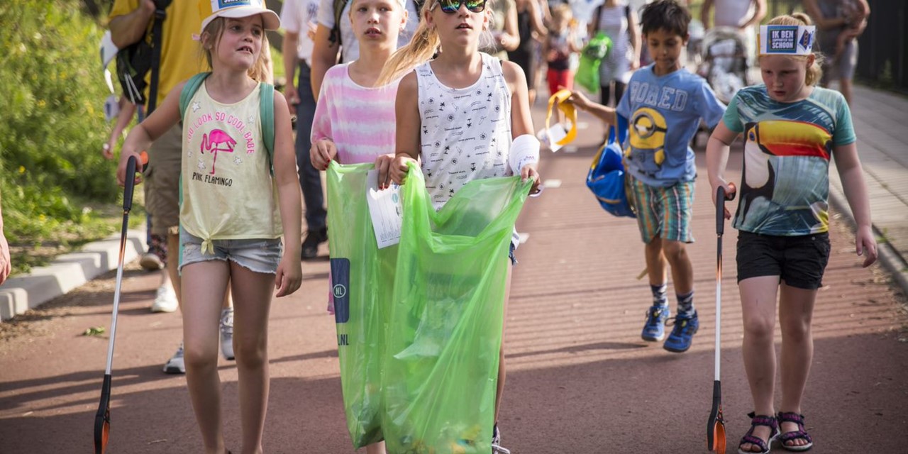 Schone Avond4daagse zwerfafval