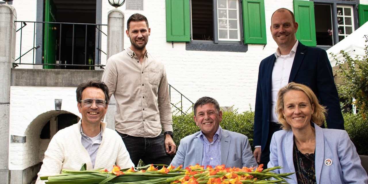 Contractverlenging LOWA en vierdaagse Nijmegen